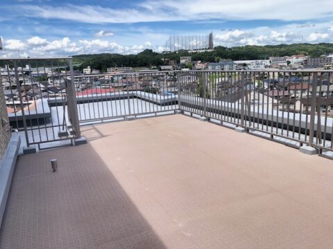 東南角部屋、BIGルーフバルコニー付き　リベール西神戸クイーンズ
