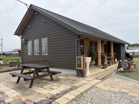 神戸市西区　貸飲食店舗　ロードサイドの有名カレー店の居抜き物件