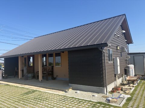 神戸市西区　貸飲食店舗　ロードサイドの有名カレー店の居抜き物件